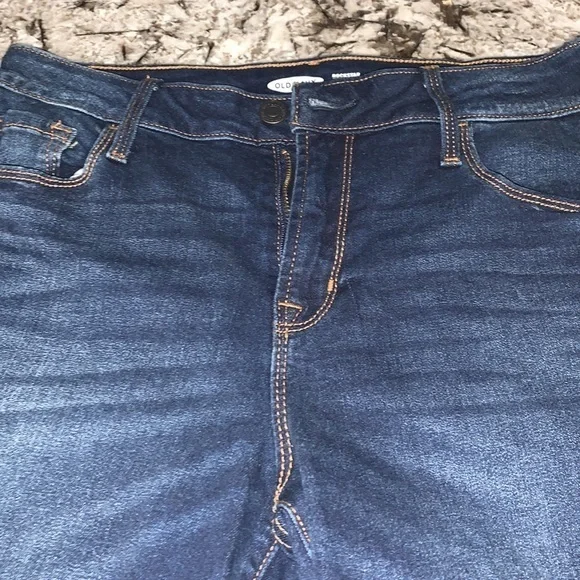 Old Navy Jeans - Picture 3 of 6